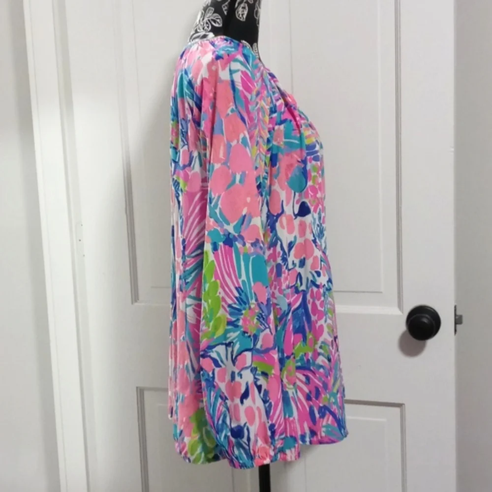 🔴SOLD🔴🦒VERY HTF Lilly Pulitzer🦒 - Willa Top - Picture 5 of 16